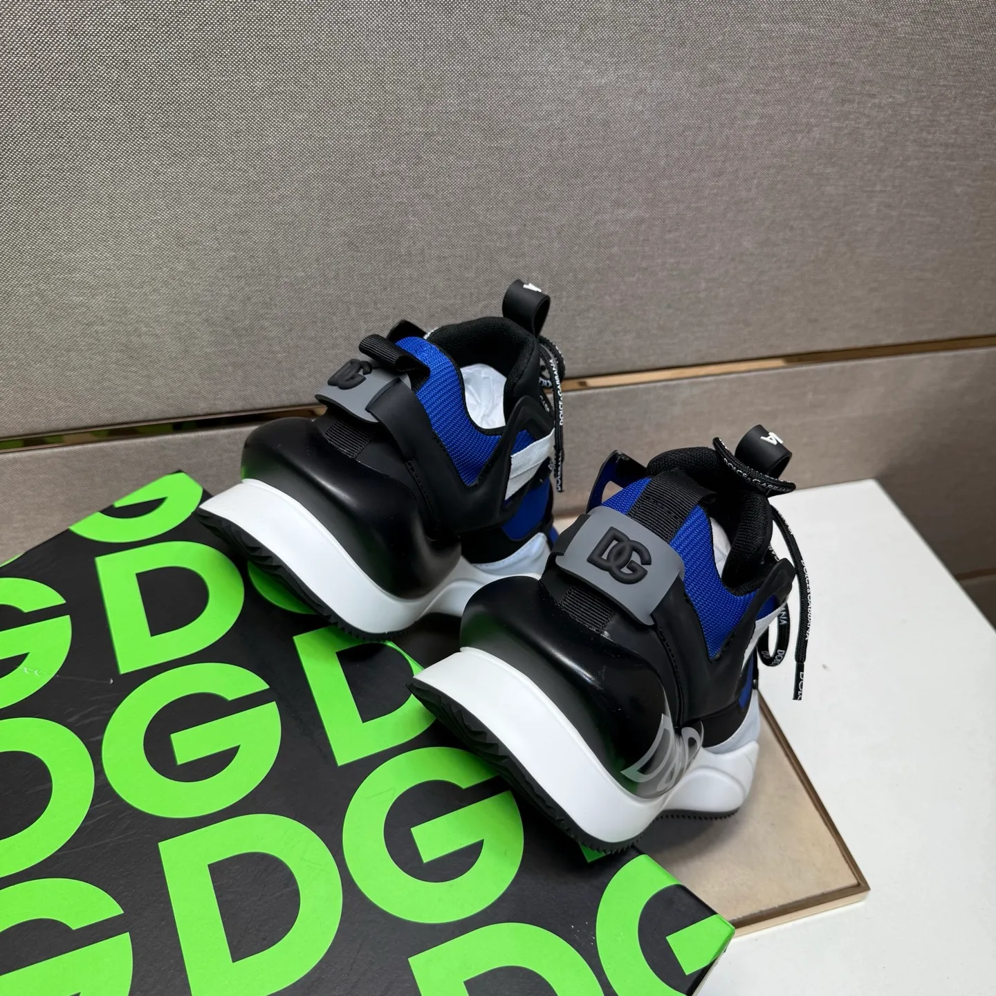 ⬛️Men's shoes💰p540 [DG～]Couple casual shoes 2025z cabinet sales simultaneously 🔶Size: 35-44#️⃣ 🔷7 colors🔜The upper is made of multi-material splicing➕Mesh lining, comfortable and breathable, sole: original comfortable and wear-resistant outsole, ⚠️real thing📱photographed🎬real thing is better📢📢📢